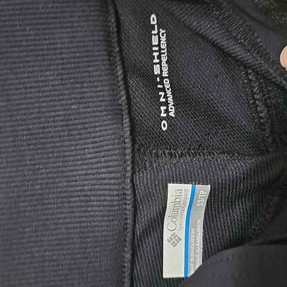 Columbia Omni-Shield Cropped Black Pants w/ Zipper Pockets Small - Picture 4 of 10